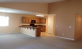  a Must See and Cute Single Family Home !! in Fresno, CA