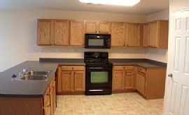  a Must See and Cute Single Family Home !! in Fresno, CA (Photo 11 of 12)