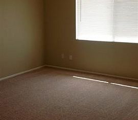 This Silver Bay Home Offers 3 Bedrooms, 2 Bathrooms in Phoenix, AZ (Photo 7 of 8)