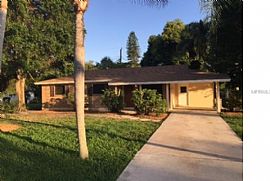 3 Bedroom 2 Bath Single Family Home in Sarasota, FL