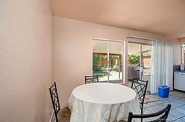 Single Family Home in San Diego, CA (Photo 7 of 7)