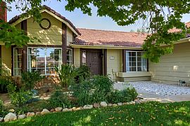 3 Beds, 2 Baths, 1,667 Sq in Moreno Valley, CA (Photo 2 of 8)