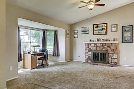 3 Beds, 2 Baths, 1,667 Sq in Moreno Valley, CA (Photo 5 of 8)