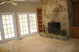 Immaculate 3br/2ba Ranch  in Gainesville, GA (Photo 3 of 5)