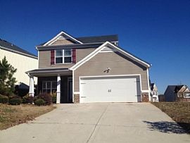 Charming Home Near Downtown Douglasville in Douglasville, GA
