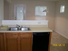 Cozy Home in Quiet Neighborhood with Great Curb Appeal in Dallas, GA (Photo 7 of 11)