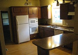 Newly Remodeled 3 Bedroom 2 Bath Single Family  in Grand Rapids, MI