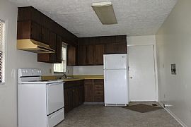 1327 North Woodburn Avenu .,$500 in Bloomington, IN (Photo 3 of 9)