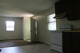 1327 North Woodburn Avenu .,$500 in Bloomington, IN (Photo 4 of 9)