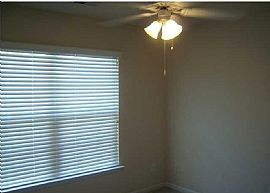 Lovely 3 Beds 2 Baths Single Family Home in Huntsville, AL (Photo 4 of 9)