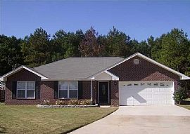 Lovely 3 Beds 2 Baths Single Family Home in Huntsville, AL (Photo 9 of 9)