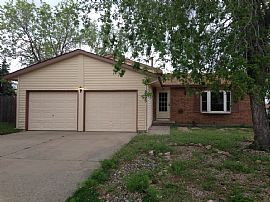 Very Well W/decorator 4 Beds 3 Baths in Colorado Springs, CO (Photo 9 of 10)