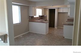 Spacious 3 Bedroom and 1.5 Bath Brick Home in Warren, MI