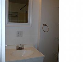 Super Great 2 Beds 1.5 Bath in Rochester, NY (Photo 9 of 10)