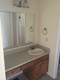 Adorable 3bedroom and 2bath House Perfectly For You and Family  in Charlotte, NC (Photo 2 of 12)