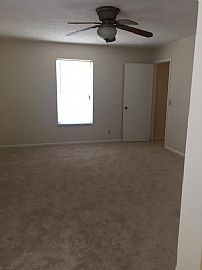 Immaculate Charming 3 Bedroom, 2 Bath Home in Jacksonville, FL (Photo 3 of 9)