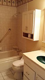 Come See This Beautiful 3bedroom and 2bath Overland Park Home in Overland Park, KS (Photo 2 of 5)