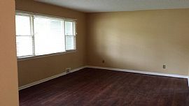 Come See This Beautiful 3bedroom and 2bath Overland Park Home in Overland Park, KS (Photo 3 of 5)