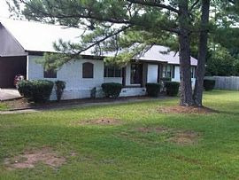 Single Family Home For Rent in Jacksonville, Al in Jacksonville, AL