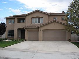 Superb 4 Bed 2.5 Bath Highland Home. in Highland, CA
