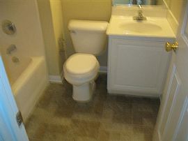 Spacious Freshly Painted 3 Bed 2 Bath in The Quiet Neighborhood in Lexington, KY (Photo 5 of 7)