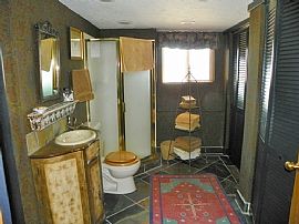 1563 E Tameron Dr E Beautiful Single-Family Home in Sandy. in Sandy, UT (Photo 3 of 4)