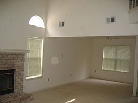 Beautiful 4 Bedroom 2.5 Bath Home in Kiln Creek in Newport News, VA (Photo 3 of 6)