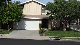 3 Bedroom 2.5 Bath Large Home in Valley Village, CA