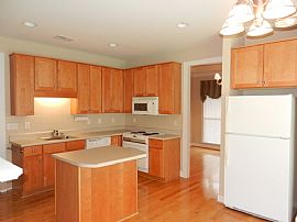  Immaculate Charming 3bedroom,2bath on Peak Circle! in Birmingham, AL (Photo 3 of 11)