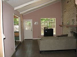 Oversized 4 Bedroom Home Close to Various Amenities  in Austin, TX (Photo 6 of 12)