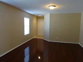 Extra Cute and Cozy 4-Bed 2-Bath Home in Fort Worth, TX