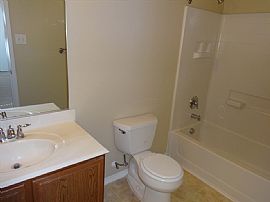 Extra Cute and Cozy 4-Bed 2-Bath Home in Fort Worth, TX (Photo 8 of 12)