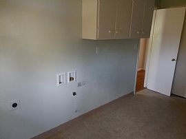  2 Bedroom Home, with Large Shop Next Door For Rent in Gresham, OR (Photo 8 of 9)