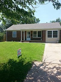 Beautiful and Nice 3 Bed, 1 Bath Home in a Peaceful Environment in Wichita, KS (Photo 4 of 6)