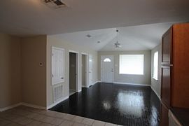 A  Lovely 3bedooms 2bath in a Peaceful Environment in New Orleans, LA (Photo 3 of 8)