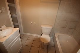 A  Lovely 3bedooms 2bath in a Peaceful Environment in New Orleans, LA (Photo 6 of 8)