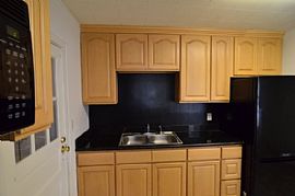 Cute 3 Beds 1 Bath 1,030 Sqft Home Located in Rosewood Close To in Columbia, SC (Photo 11 of 11)