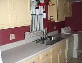 Nice 1/1 Cheap Rent Full Decor and Some Furnishing in Orlando, FL (Photo 4 of 9)