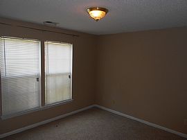 Wonderful Charming Cute 3 Bedrooms 2baths in Charlotte, NC (Photo 2 of 11)