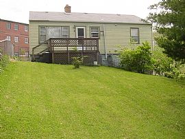 Nice 3 Beds 1 Bath Single Family Home in Cincinnati, OH (Photo 9 of 9)