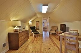 Ultra Nice and Cute 3 Bedroom, 3 Bath Bungalow in Quiet, Desira in Louisville, KY (Photo 12 of 12)