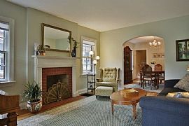 Ultra Nice and Cute 3 Bedroom, 3 Bath Bungalow in Quiet, Desira in Louisville, KY (Photo 4 of 12)