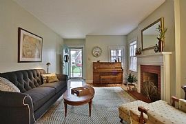 Ultra Nice and Cute 3 Bedroom, 3 Bath Bungalow in Quiet, Desira in Louisville, KY (Photo 5 of 12)