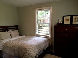 3 Bedroom 2 Bath House in Byrnes Down in Charleston, SC (Photo 7 of 11)