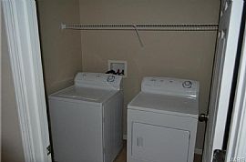 Home Details For 24367 Tanglewood Rd in Saint Robert, MO (Photo 3 of 4)