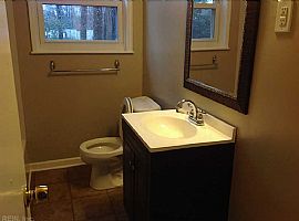Updated 3 Bathrooms and 2.5 Baths, Large Recreation Room in Virginia Beach, VA (Photo 10 of 12)
