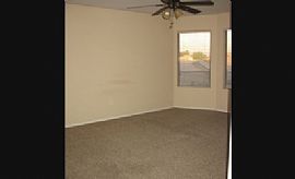 Wonderful 3 Bedroom (plus Nice-Size Bonus Room!), 2.5 Bath, 2 C in Phoenix, AZ (Photo 7 of 8)