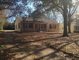 Amazing Home, a Cozy 3 Bedroom, 1 Bathroom in Montgomery, AL
