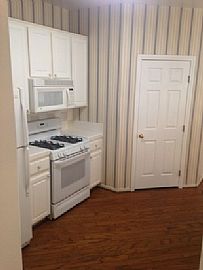 This Spacious 3 Bedroom Has a Great Floor Plan in a Calm Enviro in Las Vegas, NV (Photo 6 of 10)