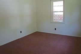 Beautiful 3 Bedroom/1 Bathroom Home in Biltmore Hills in Raleigh, NC (Photo 3 of 9)